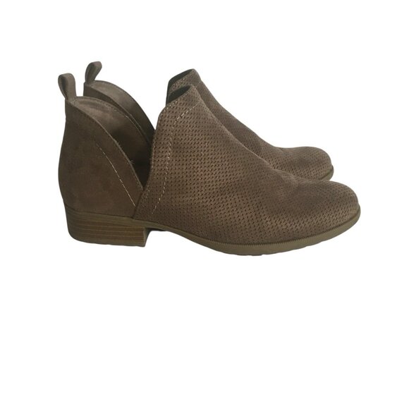 Life stride Pull On Ankle Bootie Faux Suede Tan  Women 6.5 Comfort Xaria Perf - Picture 1 of 15